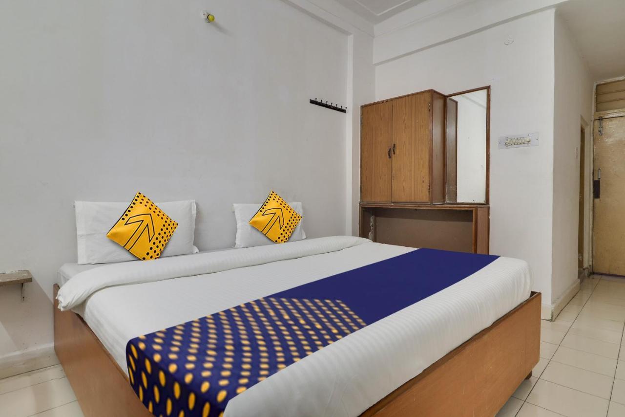 Spot On Apsara Hotel 海得拉巴 外观 照片
